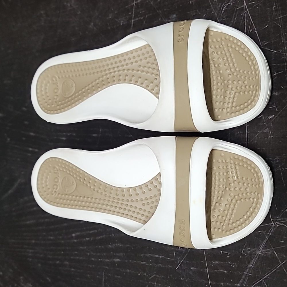 Women's wedge Sassari size 10